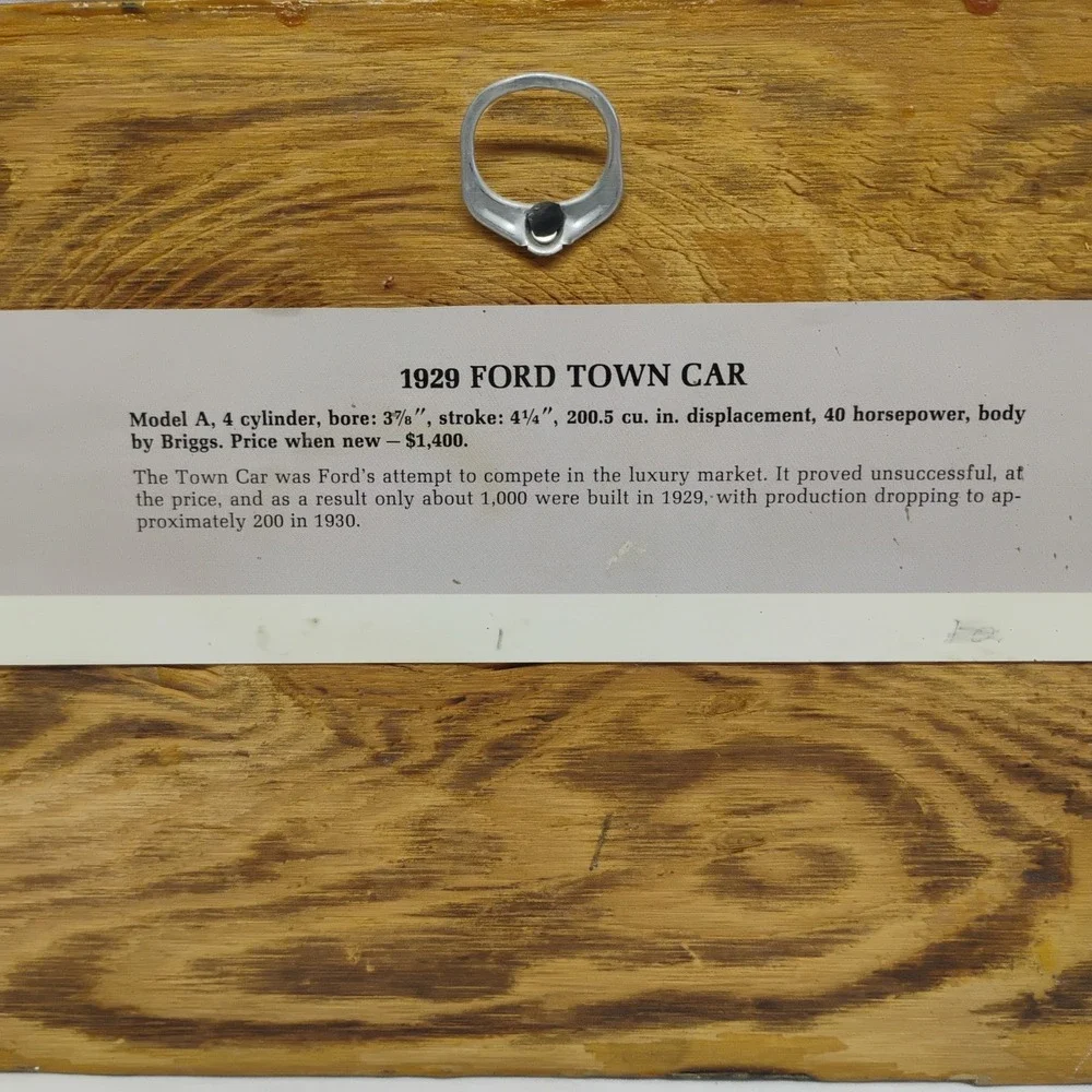 Vintage Pinheiro Crafts 1929 Ford Town Car Wooden Wall Hanging Sign Plaque 11x7